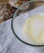 Pastel de jengibre con plátano y crema agria: ¡no es necesario encender el horno!